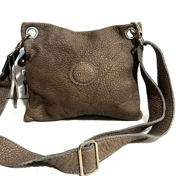 Roots Village Tribe Pebbled Leather Gray Taupe Crossbody Bag Canada π¨π¦ - Picture 4 of 12